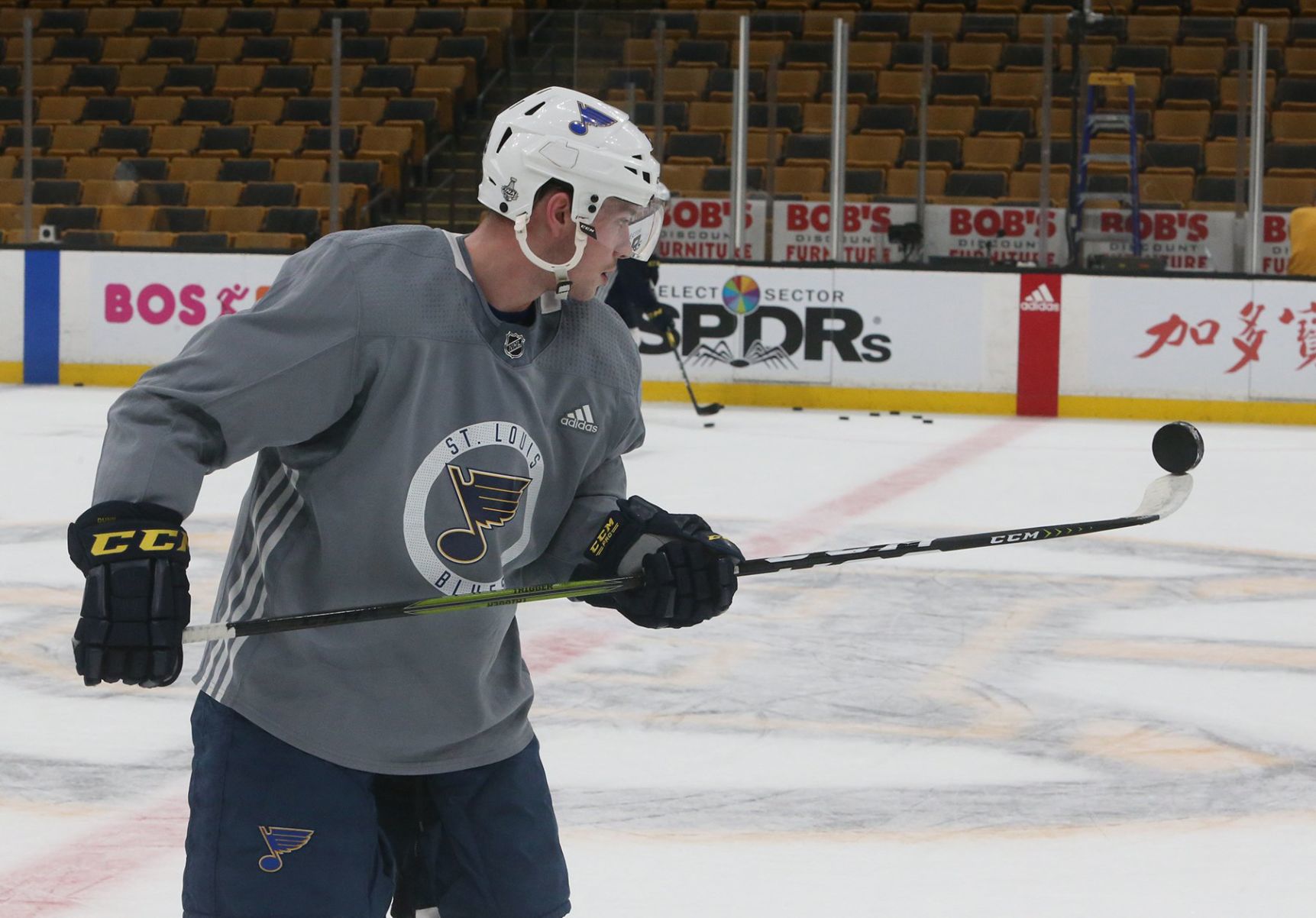 Blues and Bruins practice before the Stanley Cup